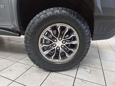 Used 2020 Chevrolet Colorado ZR2 AWD/4WD image 7
