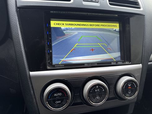 Used 2017 Subaru Forester 2.5i Premium image 19