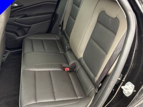 Used 2025 Chevrolet Trax ACTIV w/ Driver Confidence Package FWD image 30