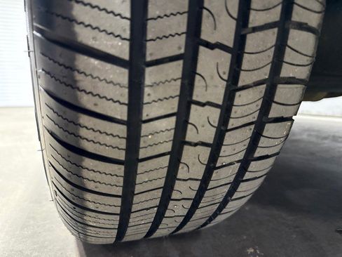 Used 2020 Toyota Sienna L image 42