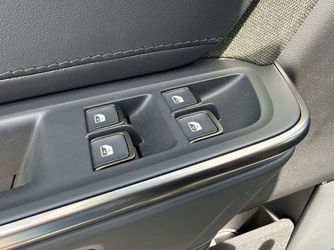 Used 2025 Rivian R1S Adventure AWD/4WD image 23