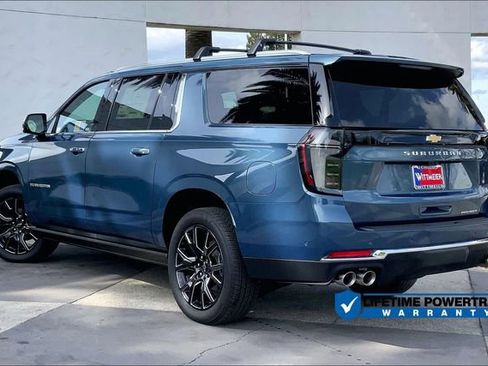 New 2025 Chevrolet Suburban Premier image 3
