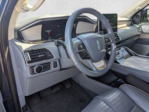 Used 2019 Lincoln Navigator Black Label AWD/4WD image 10