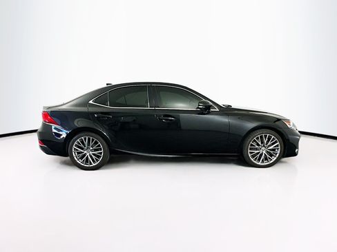 Used 2018 Lexus IS 300 w/ Comfort Package RWD image 10