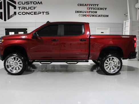 Used 2020 Chevrolet Silverado 1500 LT Trail Boss image 4