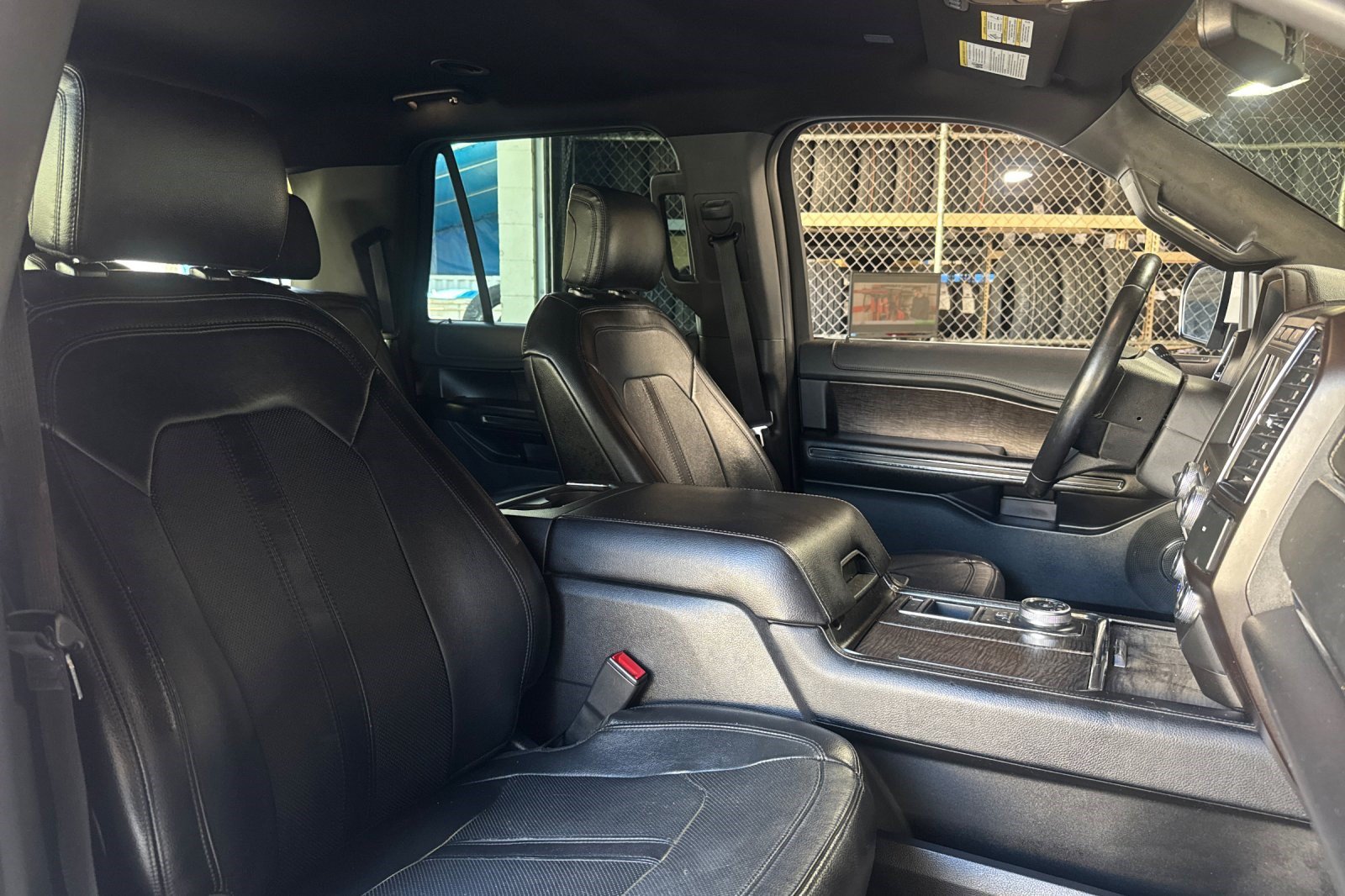 Used 2019 Ford Expedition Max Limited RWD image 26