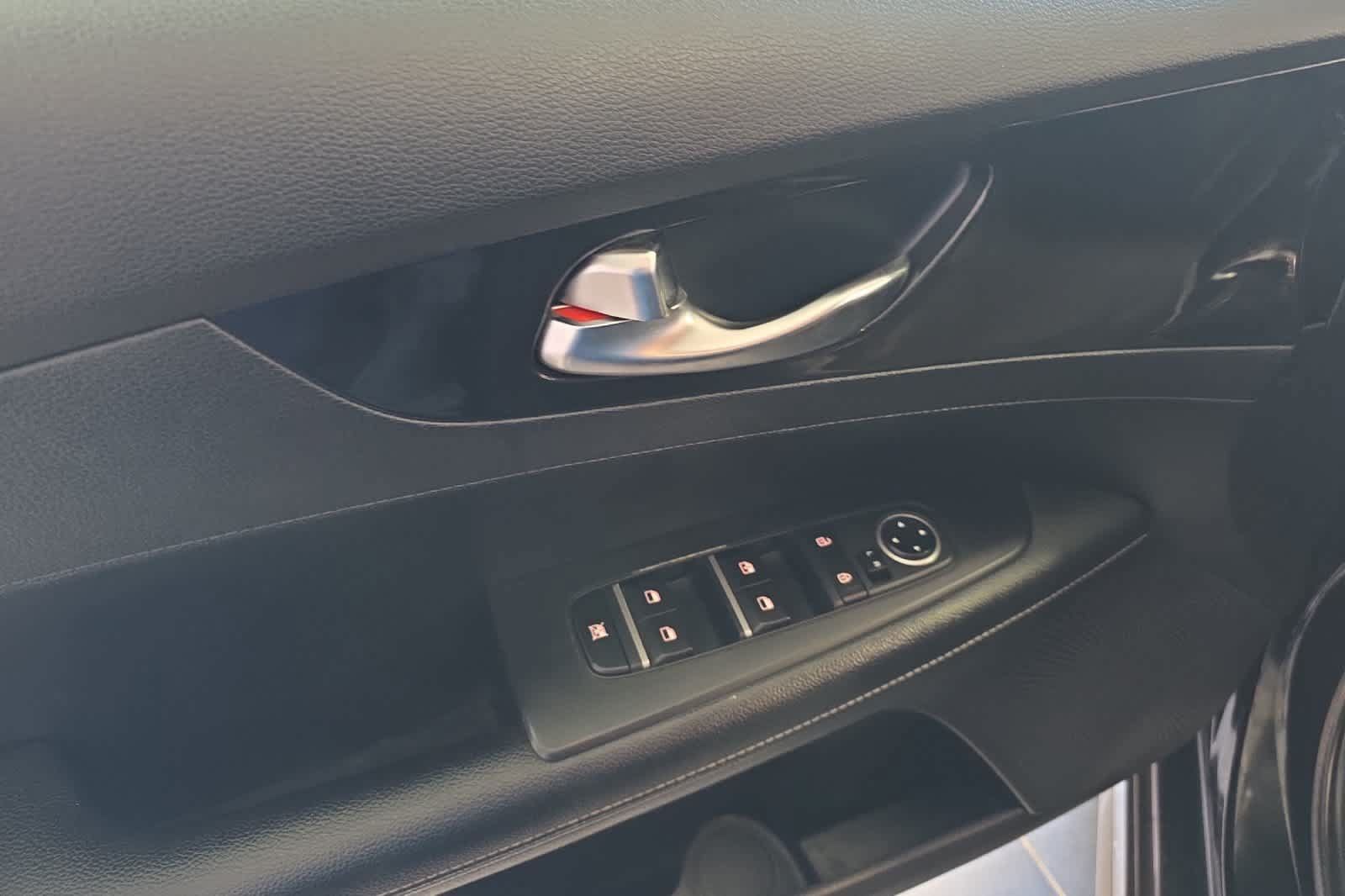 Used 2020 Kia Forte GT-Line FWD image 15