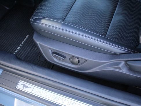 Used 2024 Ford Mustang Premium image 17