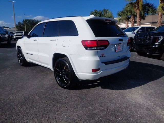 Used 2020 Jeep Grand Cherokee Altitude AWD/4WD image 5