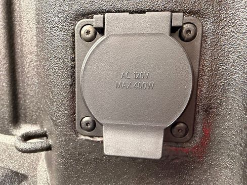 Used 2025 Chevrolet Silverado 2500 LT image 13