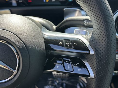 New 2026 Mercedes-Benz GLB 250 image 29