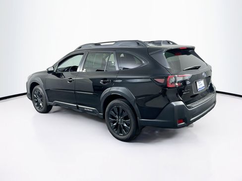 Used 2023 Subaru Outback Onyx Edition image 7