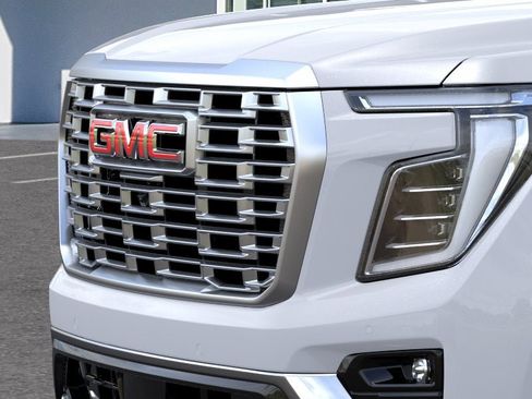 New 2026 GMC Yukon Denali w/ Denali Reserve Package AWD/4WD image 48