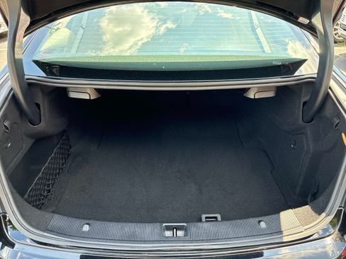 Used 2012 Mercedes-Benz E 550 Coupe image 11