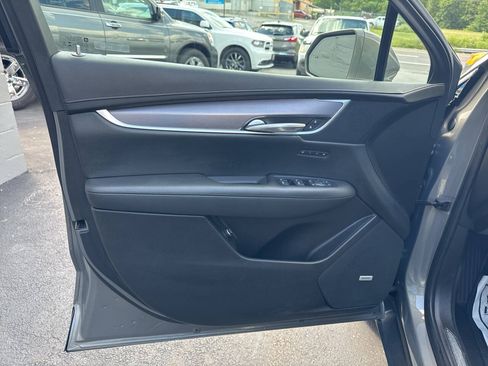 Used 2019 Cadillac XT5 Premium Luxury AWD/4WD image 18
