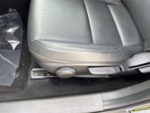 Used 2021 MAZDA MAZDA3 s image 41