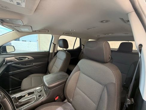 Used 2018 Chevrolet Traverse LS image 15