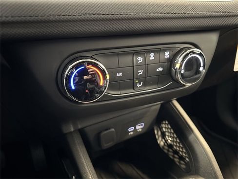 Used 2026 Chevrolet TrailBlazer LS w/ LS Convenience Package image 19