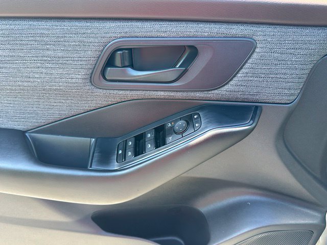 Certified 2023 Nissan Rogue S AWD/4WD image 18