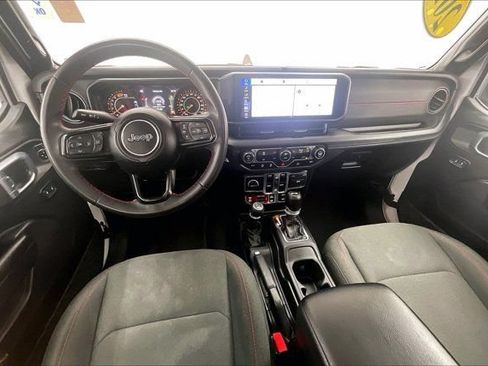 Used 2024 Jeep Wrangler Unlimited Rubicon AWD/4WD image 15