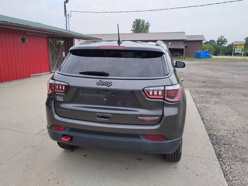 Used 2020 Jeep Compass Trailhawk AWD/4WD image 2