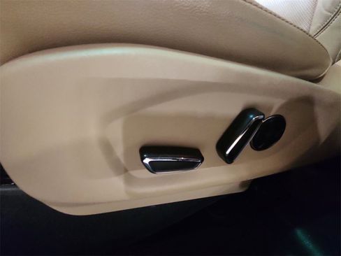 Used 2017 Ford Explorer Limited w/ Equipment Group 301A image 13