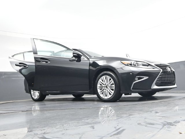 Used 2017 Lexus ES 350 w/ Premium Package FWD image 42