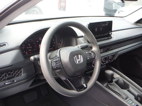 Used 2024 Honda Accord LX image 9