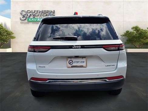 New 2024 Jeep Grand Cherokee Limited w/ Luxury Tech Group II image 4