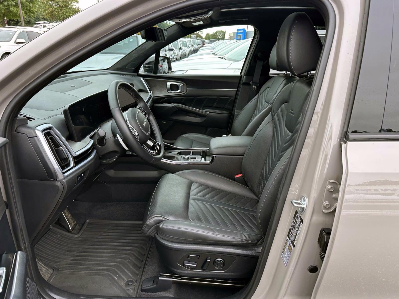 Used 2024 Kia Sorento SX Prestige AWD/4WD image 12