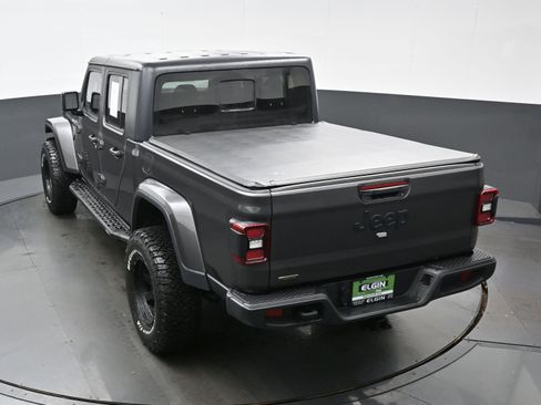 Used 2021 Jeep Gladiator Sport image 33