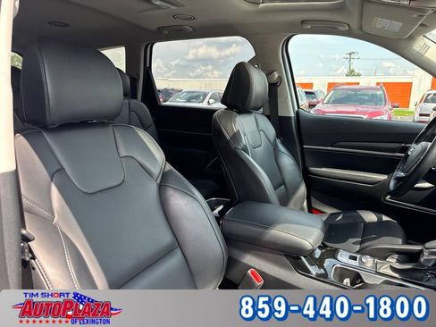 Used 2025 Kia Telluride S FWD image 50