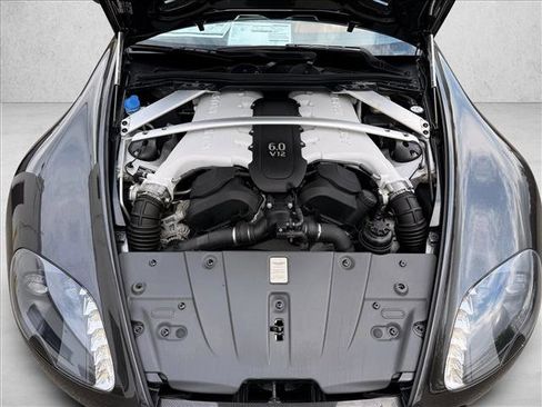 Used 2017 Aston Martin V12 Vantage S RWD image 19