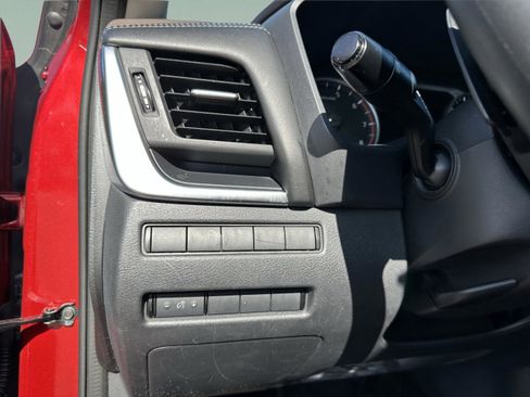 Certified 2021 Nissan Rogue S FWD image 29