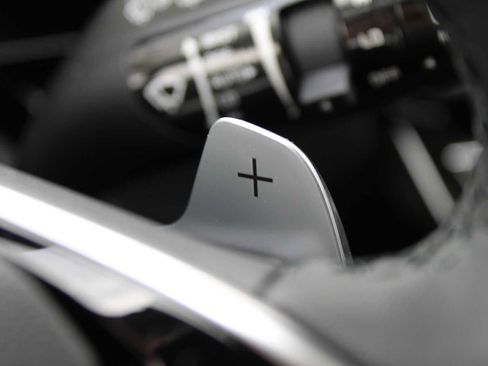 New 2025 Kia Niro EX image 29