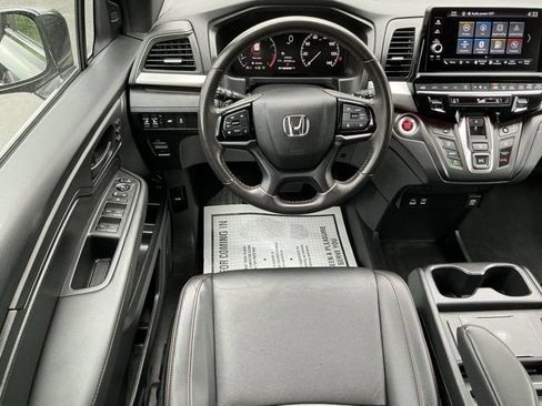 Used 2025 Honda Odyssey Sport-L image 12