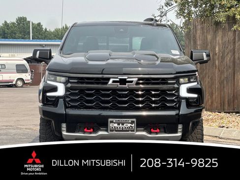 Used 2023 Chevrolet Silverado 1500 ZR2 w/ Technology Package AWD/4WD image 9