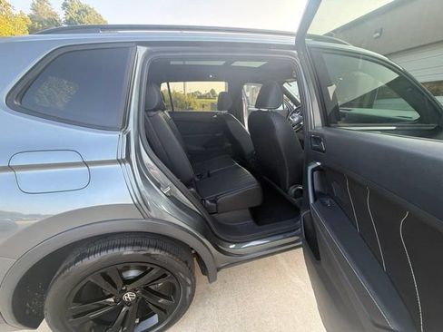 Used 2023 Volkswagen Tiguan SE R-Line FWD image 25