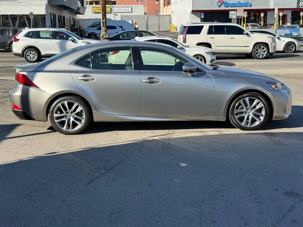 Used 2020 Lexus IS 300 w/ Premium Package RWD image 27