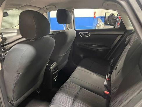 Used 2019 Nissan Sentra SV image 17