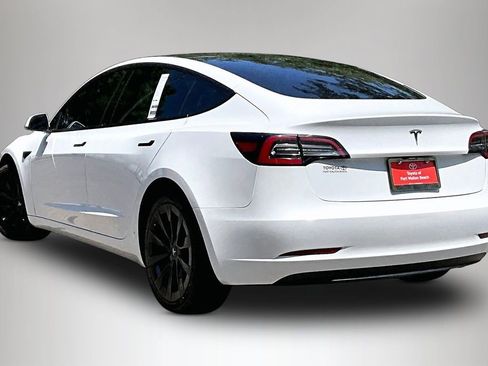 Used 2023 Tesla Model 3 Standard Range RWD image 4