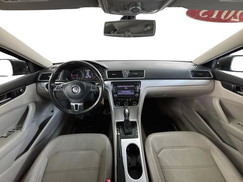 Used 2013 Volkswagen Passat TDI SE FWD image 17