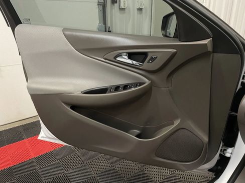 Used 2020 Chevrolet Malibu LS w/ Driver Confidence Package II image 25