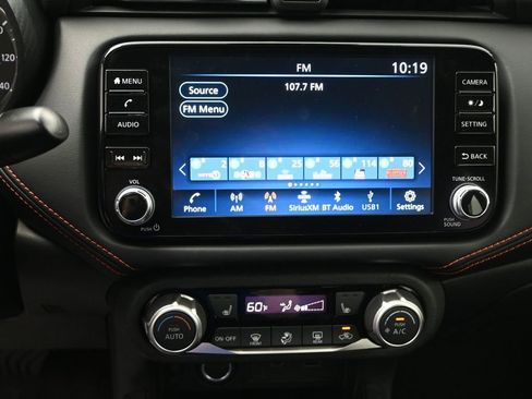 New 2025 Nissan Versa SR w/ Trunk Package image 16