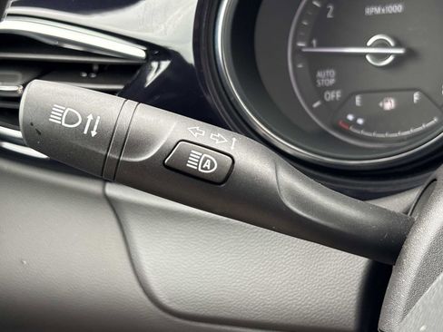 Used 2023 Buick Encore GX Essence w/ Experience Buick Package image 19