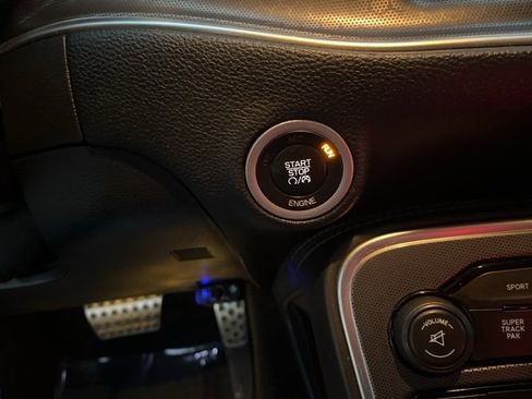 Used 2015 Dodge Challenger SXT Plus w/ Sound Group II image 20