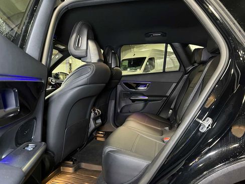 Certified 2025 Mercedes-Benz GLC 300 image 18