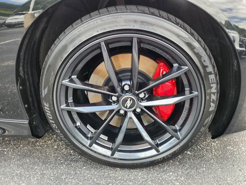Used 2024 Nissan Z Performance w/ Floor Mat Package RWD image 7