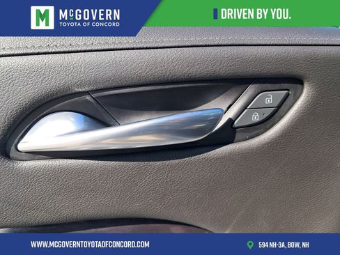 Used 2020 Cadillac XT4 Luxury AWD/4WD image 16