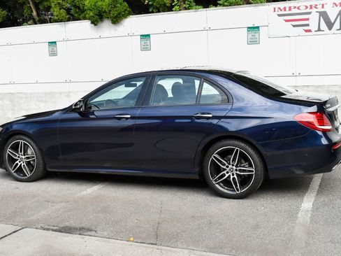Used 2020 Mercedes-Benz E 350 4MATIC Sedan image 5